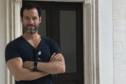 Emiliano Salinas está involucrado en el escándalo de una secta de esclavas sexuales (Instagram: salinasemiliano)