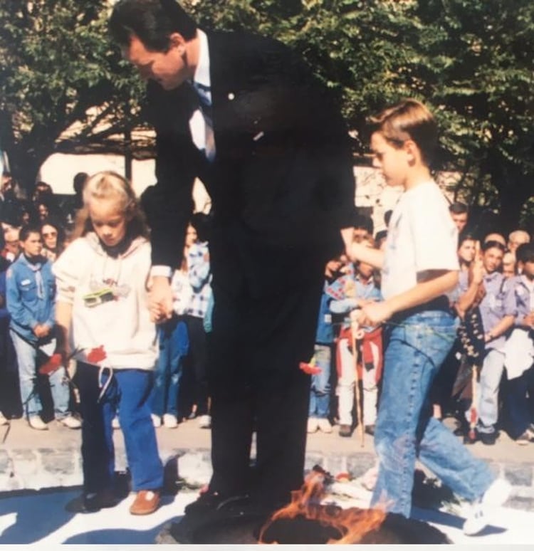 El veterano, junto a sus hijos, en un acto en la década del 90, en Mar del Plata.