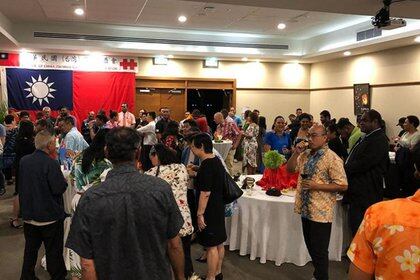 El evento diplomático en Fiyi (cortesía Grubsheet Feejee)