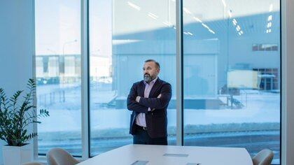 Dmitri Morozov, director ejecutivo de Biocad, posa para un retrato en el centro de producción de la empresa farmacéutica en San Petersburgo (Emile Ducke/The New York Times)