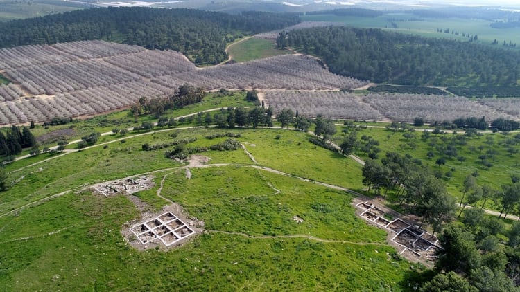 La excavación en la zona de Khirbet a Rai se ubica en lo que sería la frontera de Judea y Filistea (Foto: Expedición arqueológica a Khirbet a-Rai/ EFE)