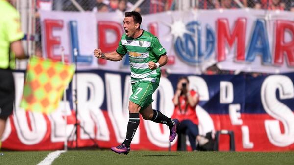 Banfield, que jugará las fases previas, es el único equipo argentino que podrá compartir grupo con los otros equipos de AFA clasificados (Télam)