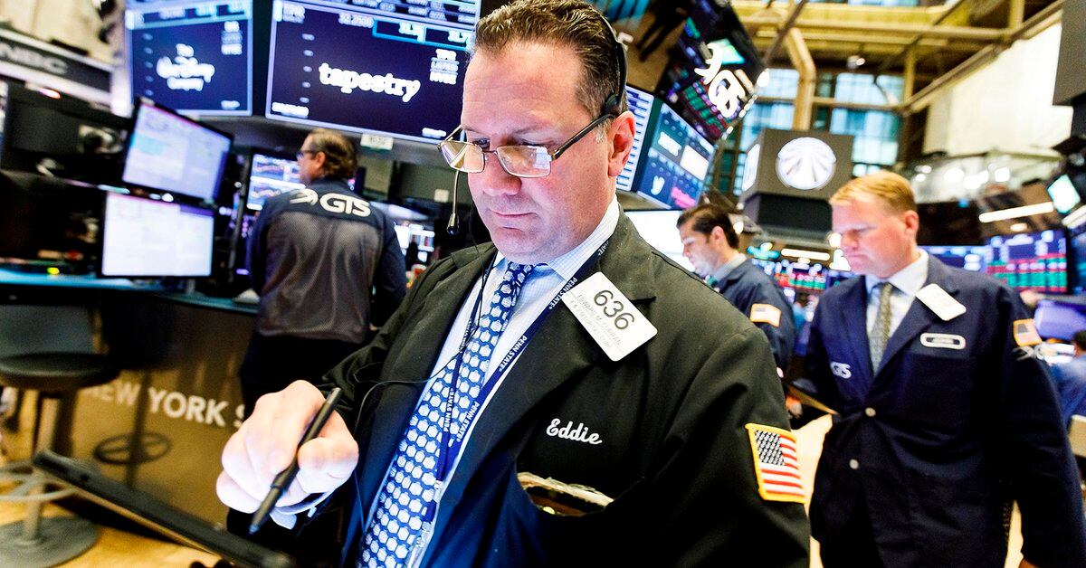 Photo of Wall Street volvió a cerrar en números rojos: el Dow Jones cayó un 1,45% y el Nasdaq cayó casi un 2%