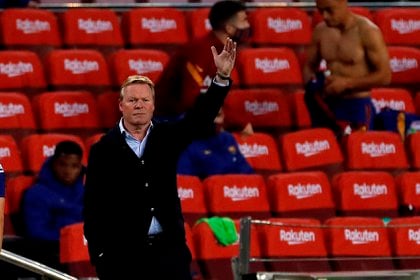 Ronald Koeman retiró a Griezmann y Busquets de la plantilla titular (EFE)