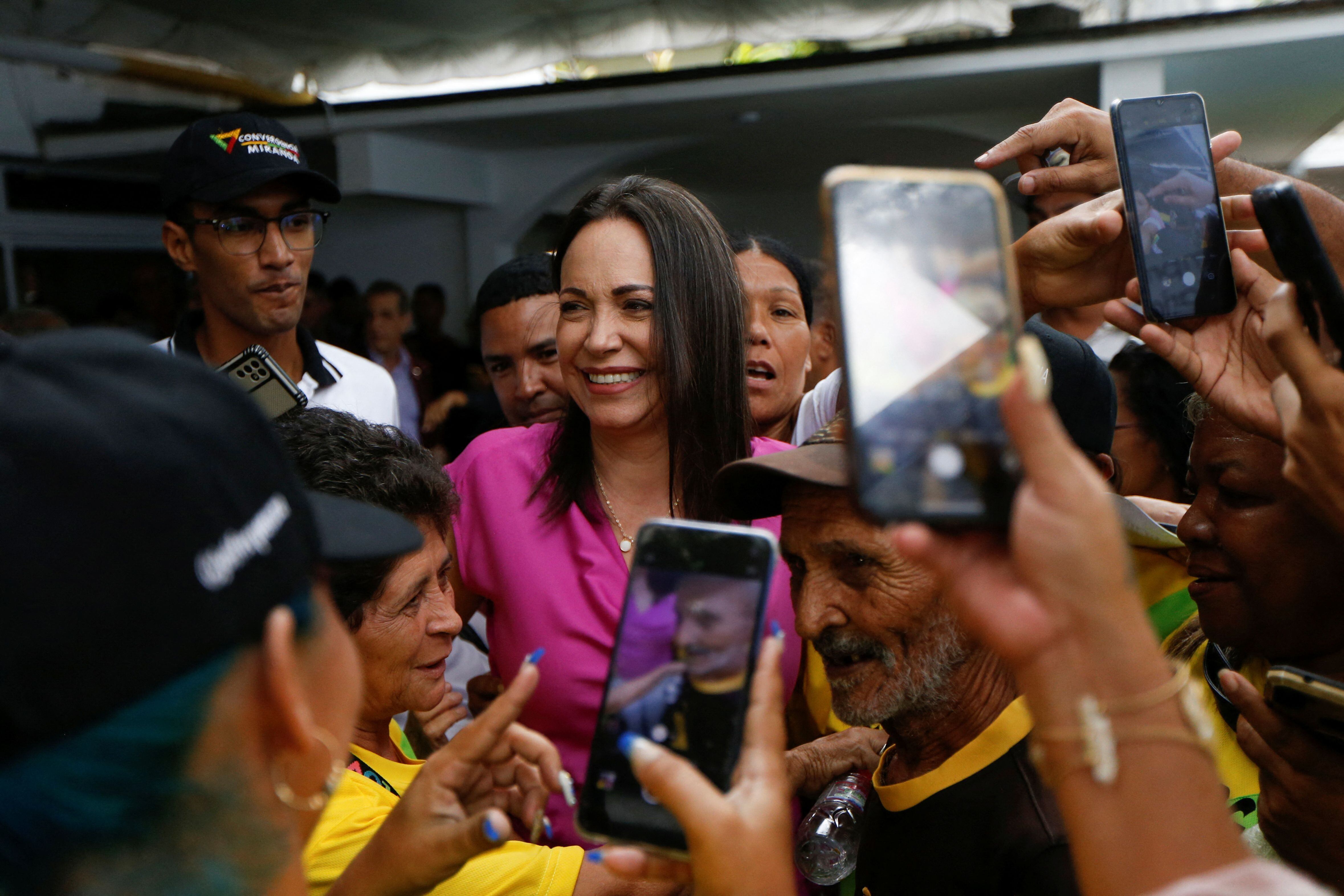 María Corina Machado rechazó la propuesta del CNE de aplazar las primarias opositoras y aseguró que la fecha se mantiene. (REUTERS)