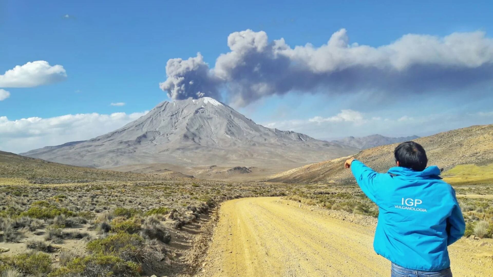 IGP señaló que la erupción del volcán Ubinas alcanzará el nivel 2