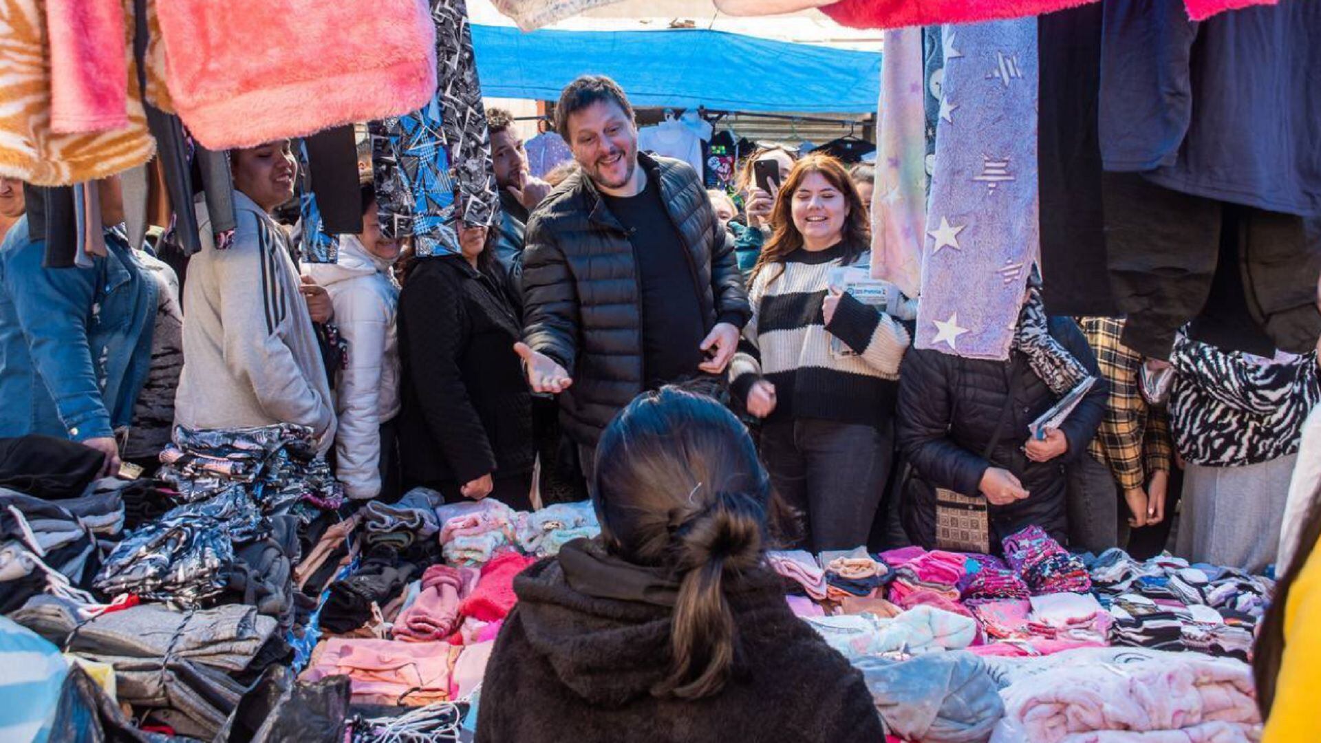 Recorrida de campaña de Leandro Santoro (Prensa Unión por la Patria)