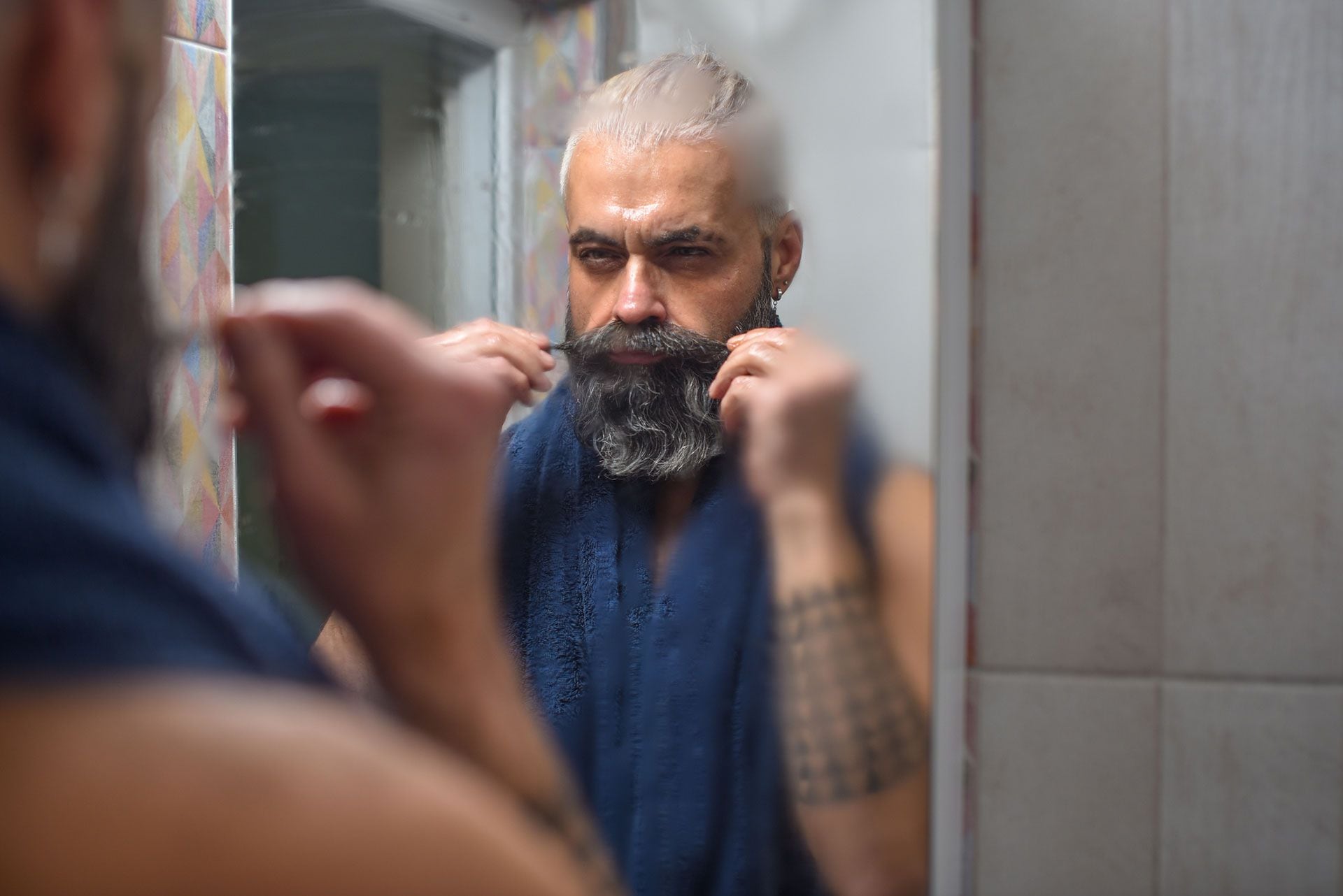 Dos estudios científicos plantearon que el vello facial puede dar impresión de masculinidad y de atracción en algunos casos (Getty)