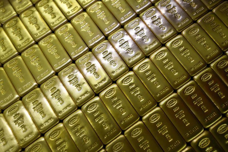 Lingotes de oro puro al 99,99%. REUTERS/Alexander Manzyuk