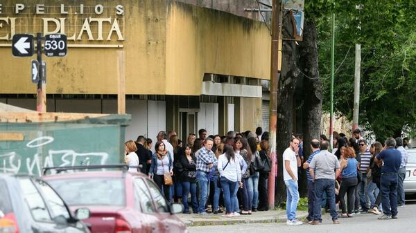 Más de 100 personas despiden a Abril (Fotos: Nicolás Aboaf)