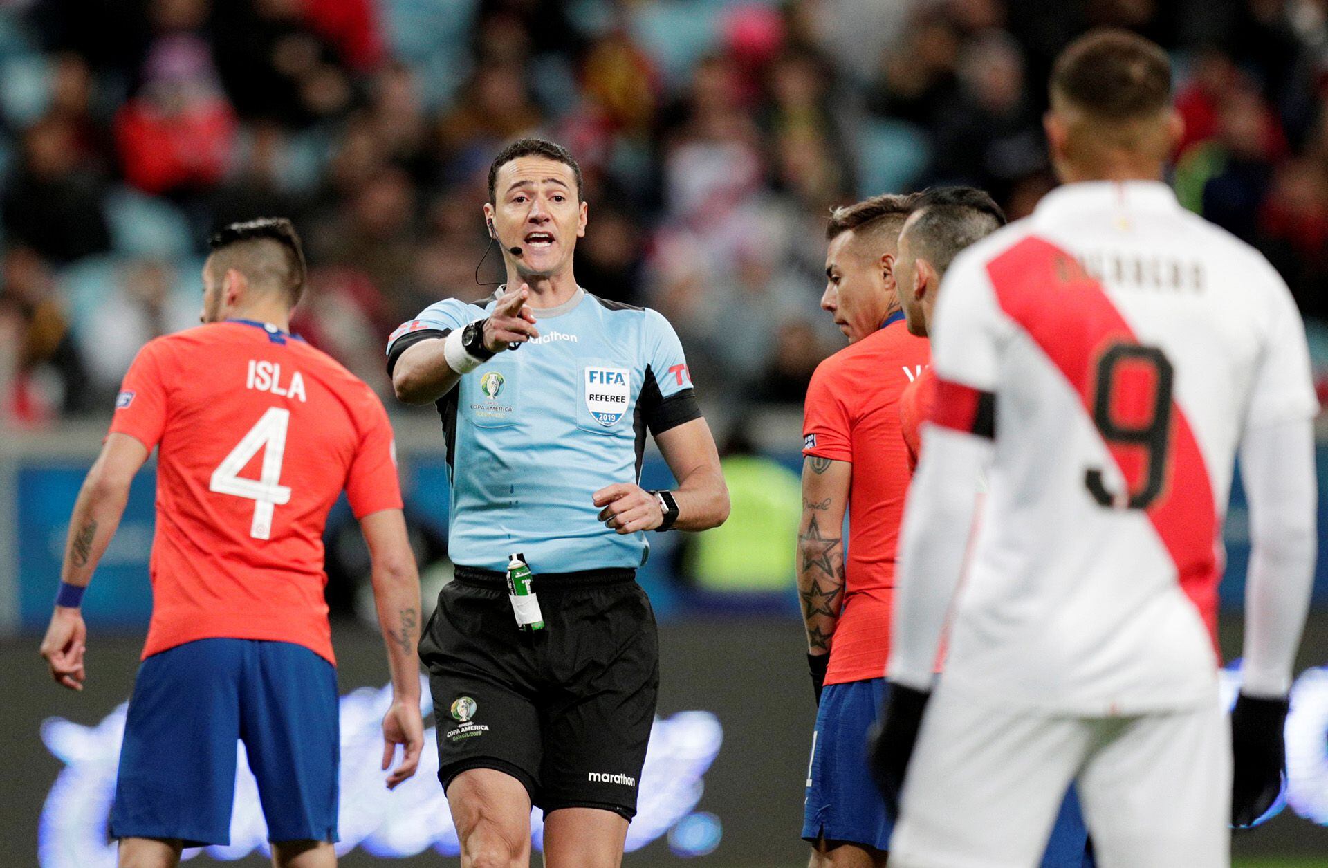 Wilmar Roldan arbitró el Perú vs Chile de las semifinales de la Copa América del 2019. - créditos: REUTERS