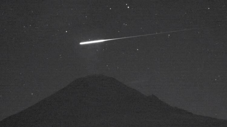 Los indicios condujeron a los astrofísicos y paleontólogos a apoyar la teoría de que uno o más asteroides desencadenaron el enfriamiento global y la extinción de animales grandes hace miles de años (NASA)