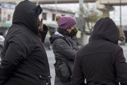 La entrada de un frente frío a los estados del norte del país, provocó el descenso significativo de temperaturas en el estado de Nuevo León (Foto: Gabriela Pérez/ Cuartoscuro)