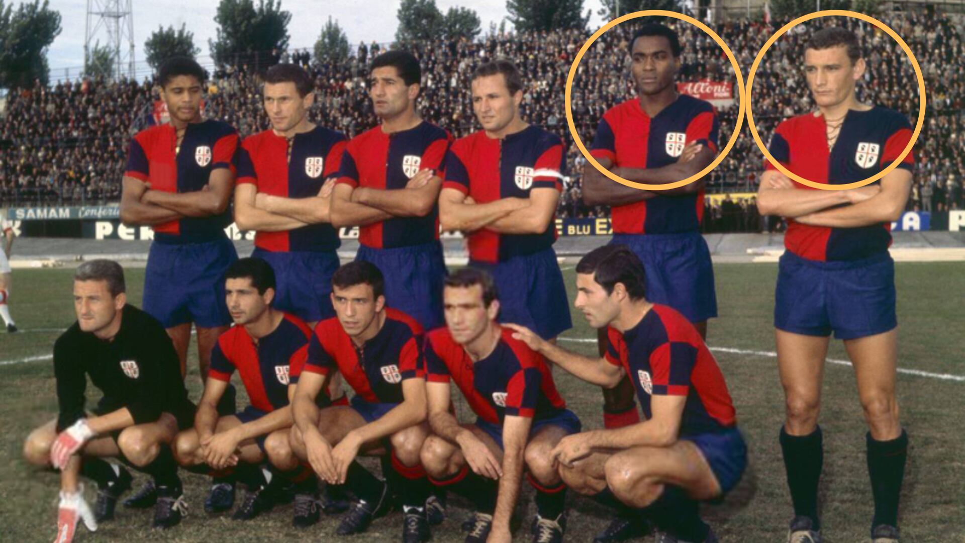 Alberto Gallardo jugó en Cagliari con la leyenda italiana, Luigi Riva. - créditos: Alamy
