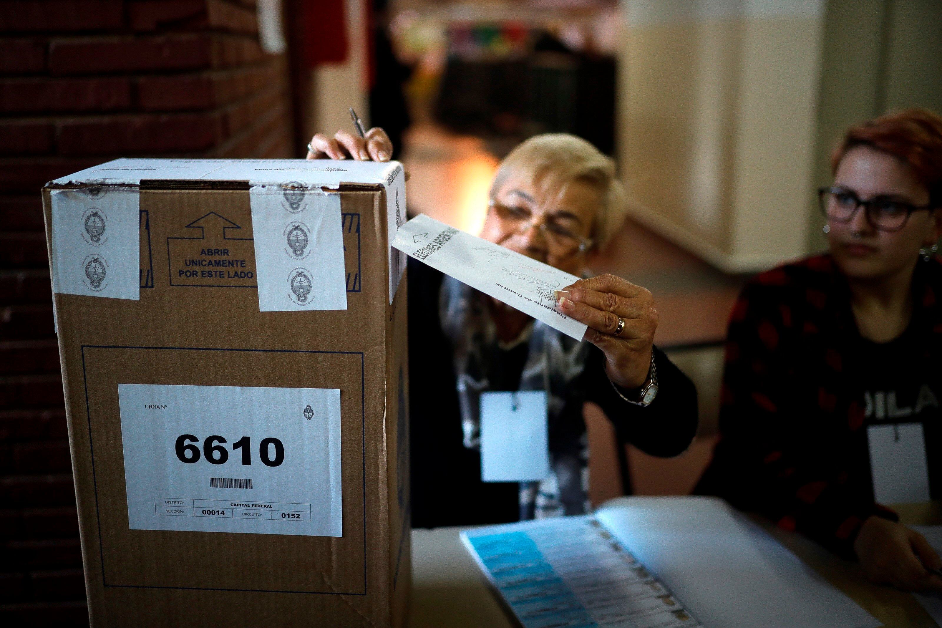 La franja de votantes sub-30 representa el 25 por ciento del padrón nacional (EFE/Juan Ignacio Roncoroni/Archivo)
