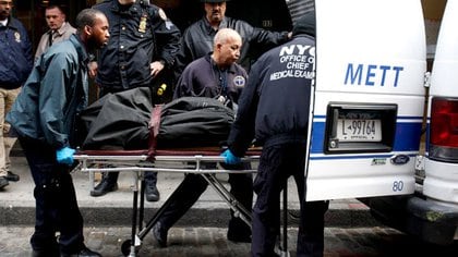 El cuerpo de Mark, otro de los hijos del financista con un final trágico. A los 46 años se ahorcó con la correa de su perro (Reuters)