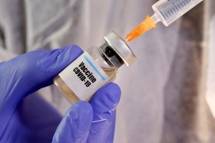 El desarrollo de la vacuna SARS-CoV-2 avanza a una velocidad récord que no tiene precedentes (Reuters)