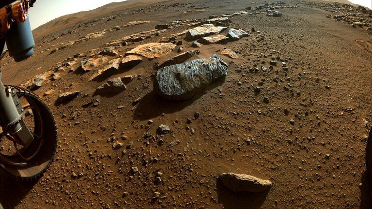 Primera roca de la que Perseverance ha tomado muestras (NASA/JPL-CALTECH)
