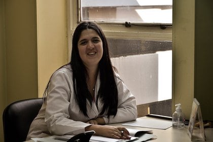 La Dra Oriana Moscheni en su trabajo (Foto gentileza: Adrián M. Arellano)