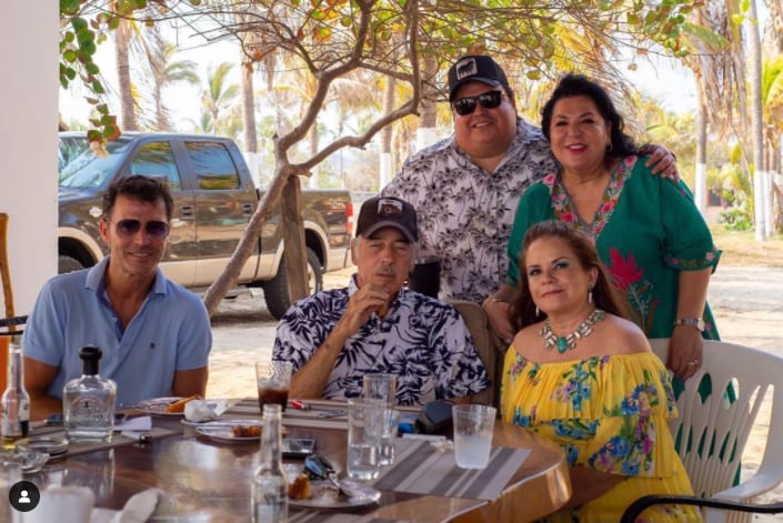 Andrés Garcia family Photo: Instagram/ @andresgarciatvoficial