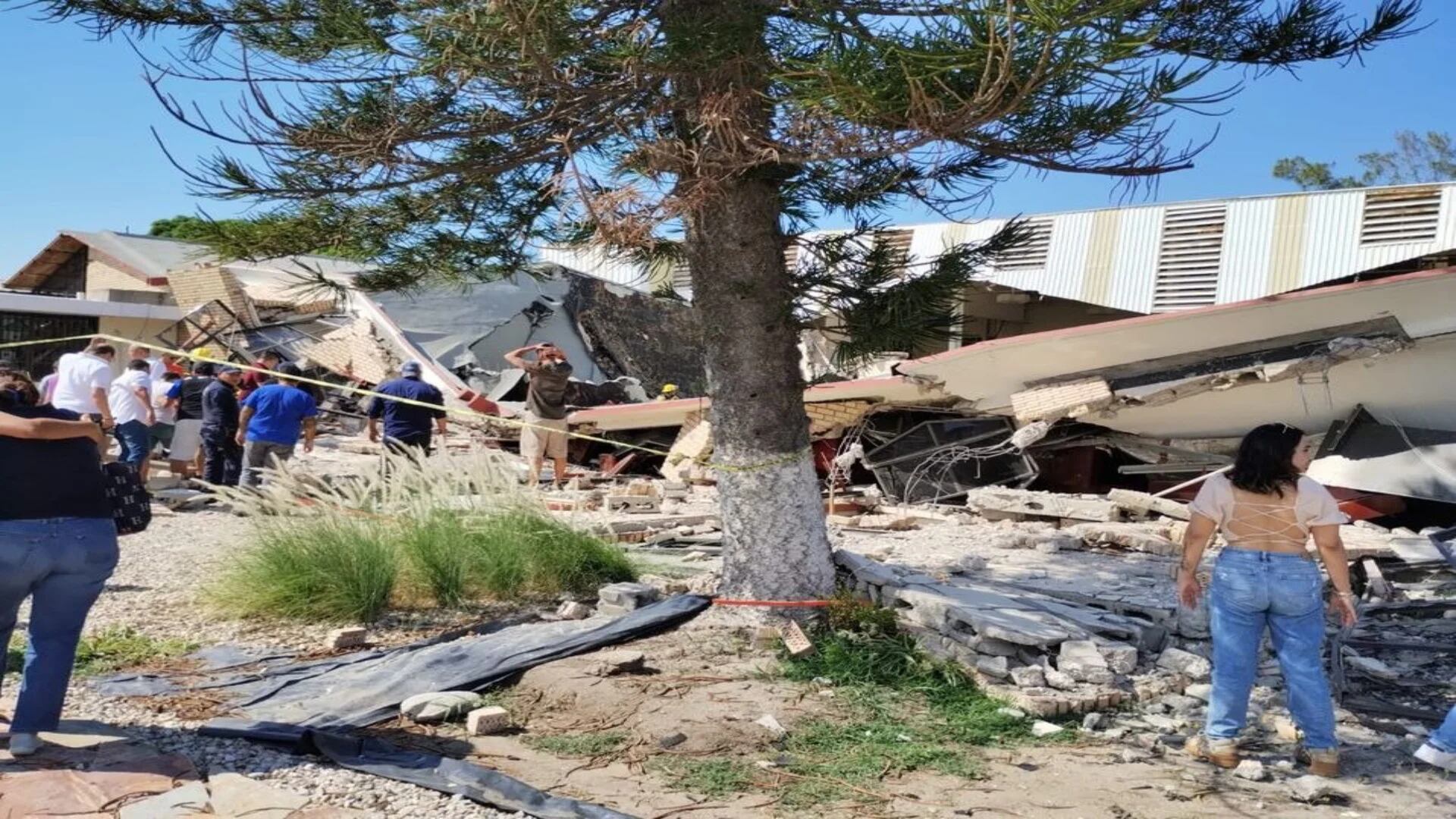 Se derrumbó el techo de una iglesia en Tamaulipas; reportan personas atrapadas