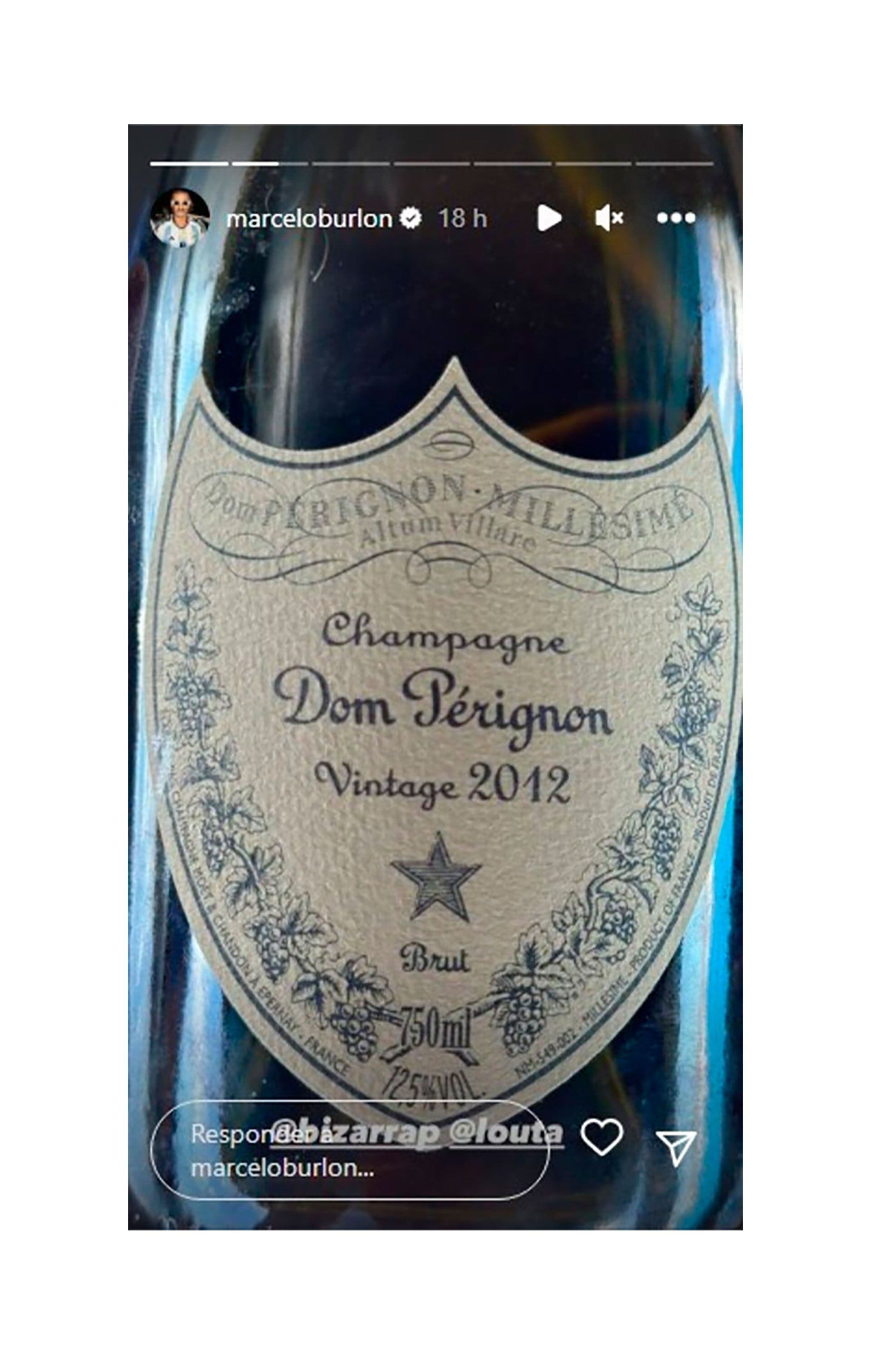 En el festejo, Bizarrap y sus amigos tomaron un costoso champagne Dom Perignón vintage 2012