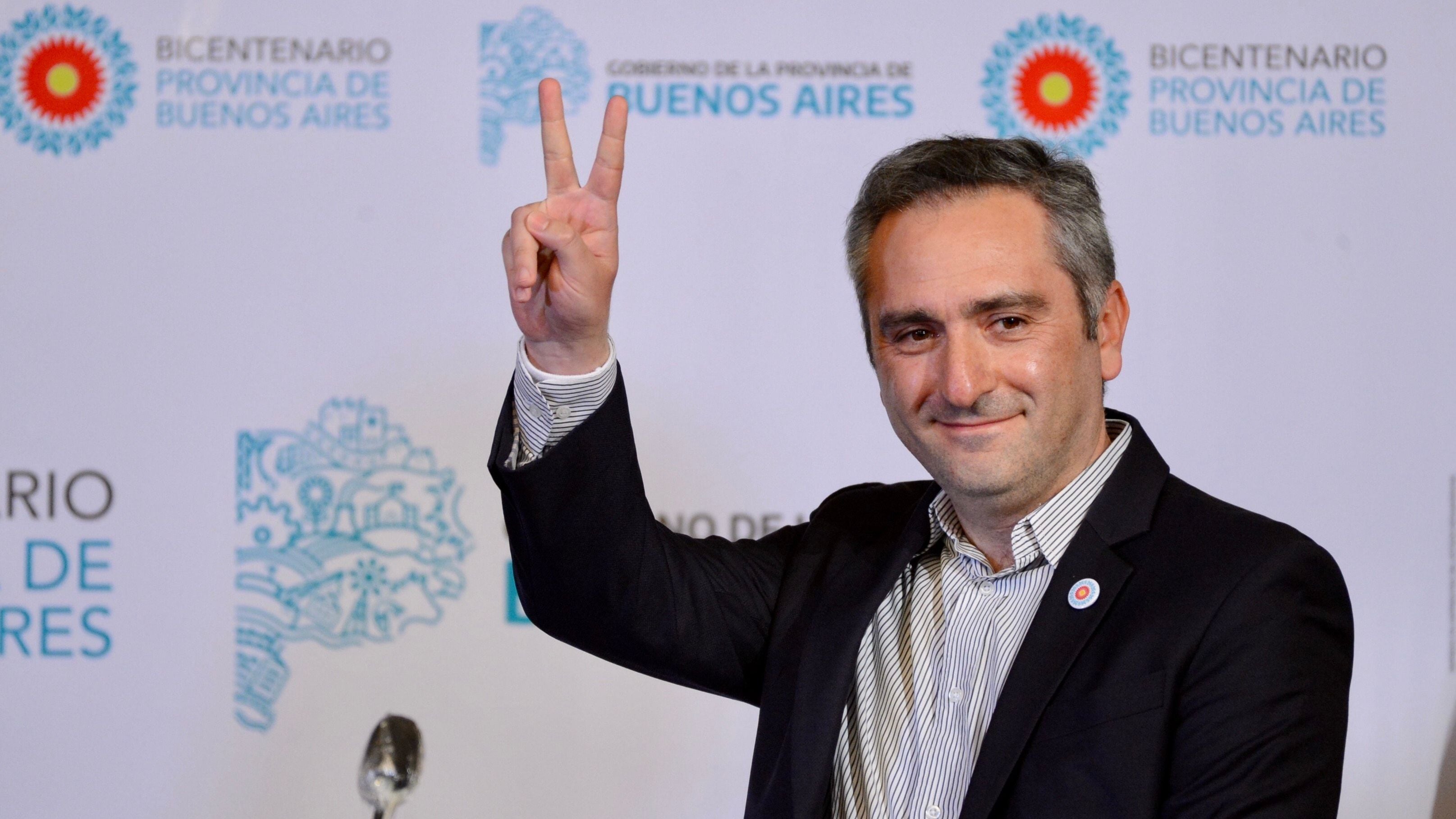 Larroque llamó a votar a Sergio Massa en las elecciones generales