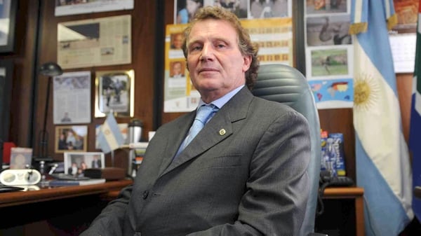 El Embajador argentino en el Reino Unido Renato Carlos Sersale di Cerisano
