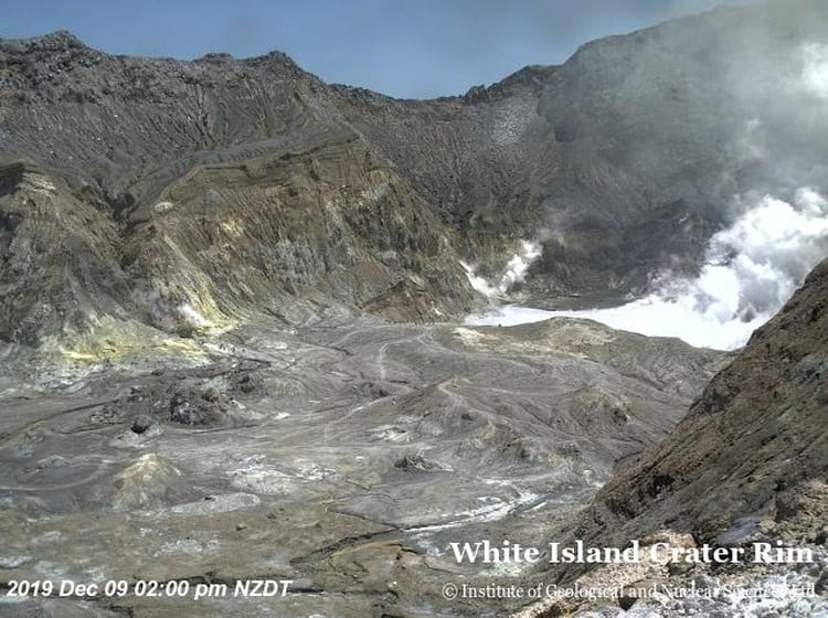 La imagen de las 2 de la tarde, 11 minutos antes de la erupción