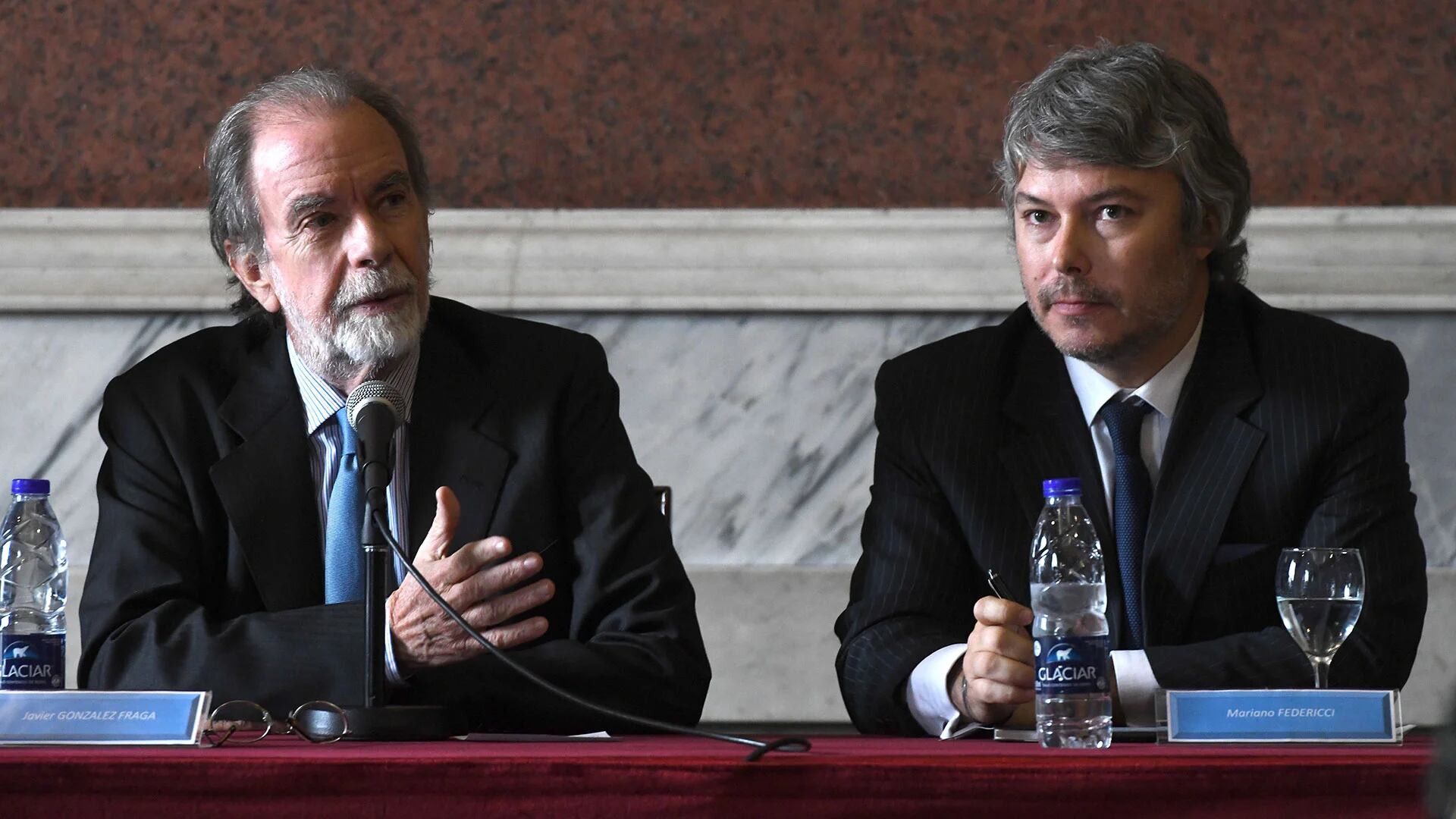 Javier González Fraga, presidente del Banco Nación Argentina, y Mariano Federici, presidente de la Unidad de Investigación Financiera  (Télam)