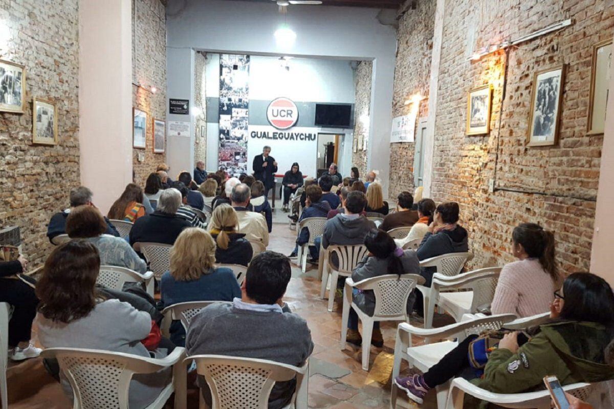 Una jornada de capacitación típica para los fiscales de Juntos por el Cambio, en Gualeguaychú. 