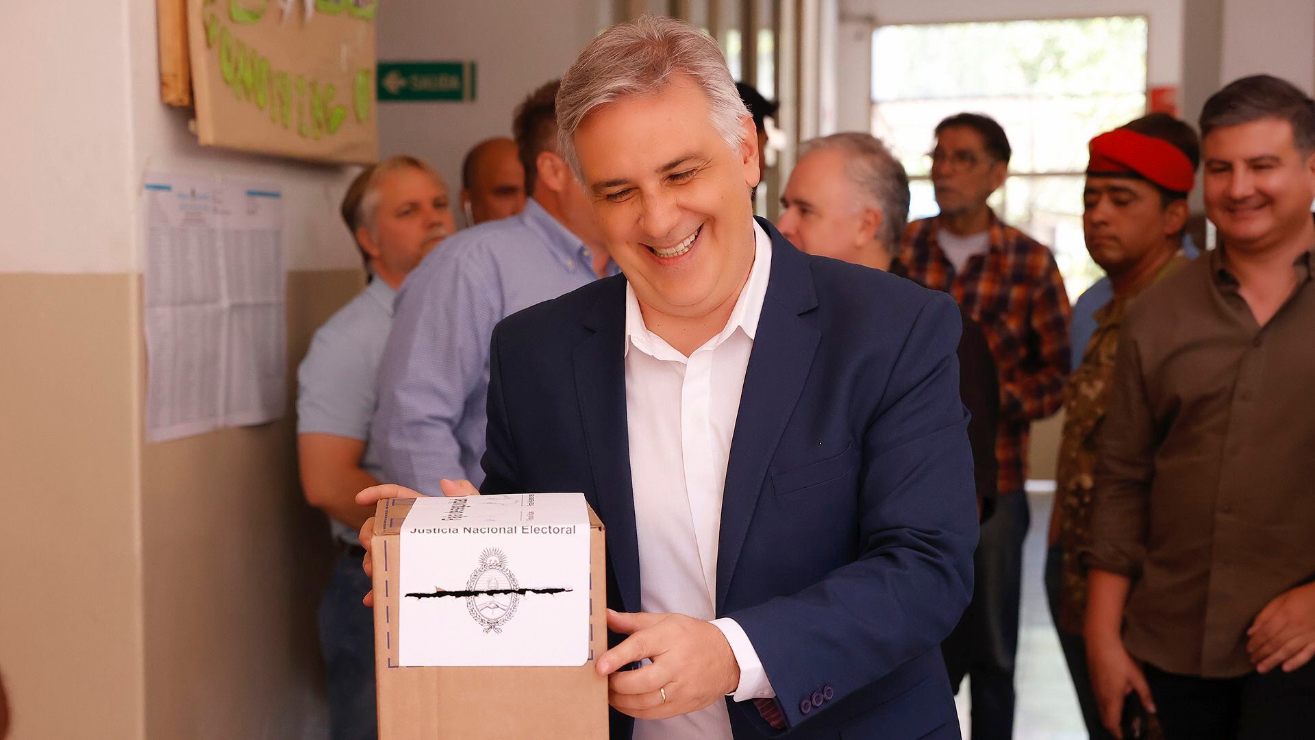Elecciones 2023 Balotaje  - votó Martín Llaryora