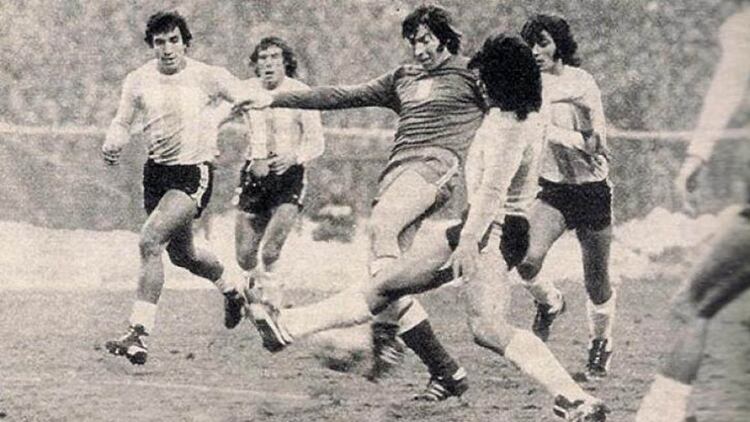 ZVDGOXLMAZAJTK7XFKERHEUTCQ O dia em que o futebol foi permitido na Argentina durante o golpe de 1976