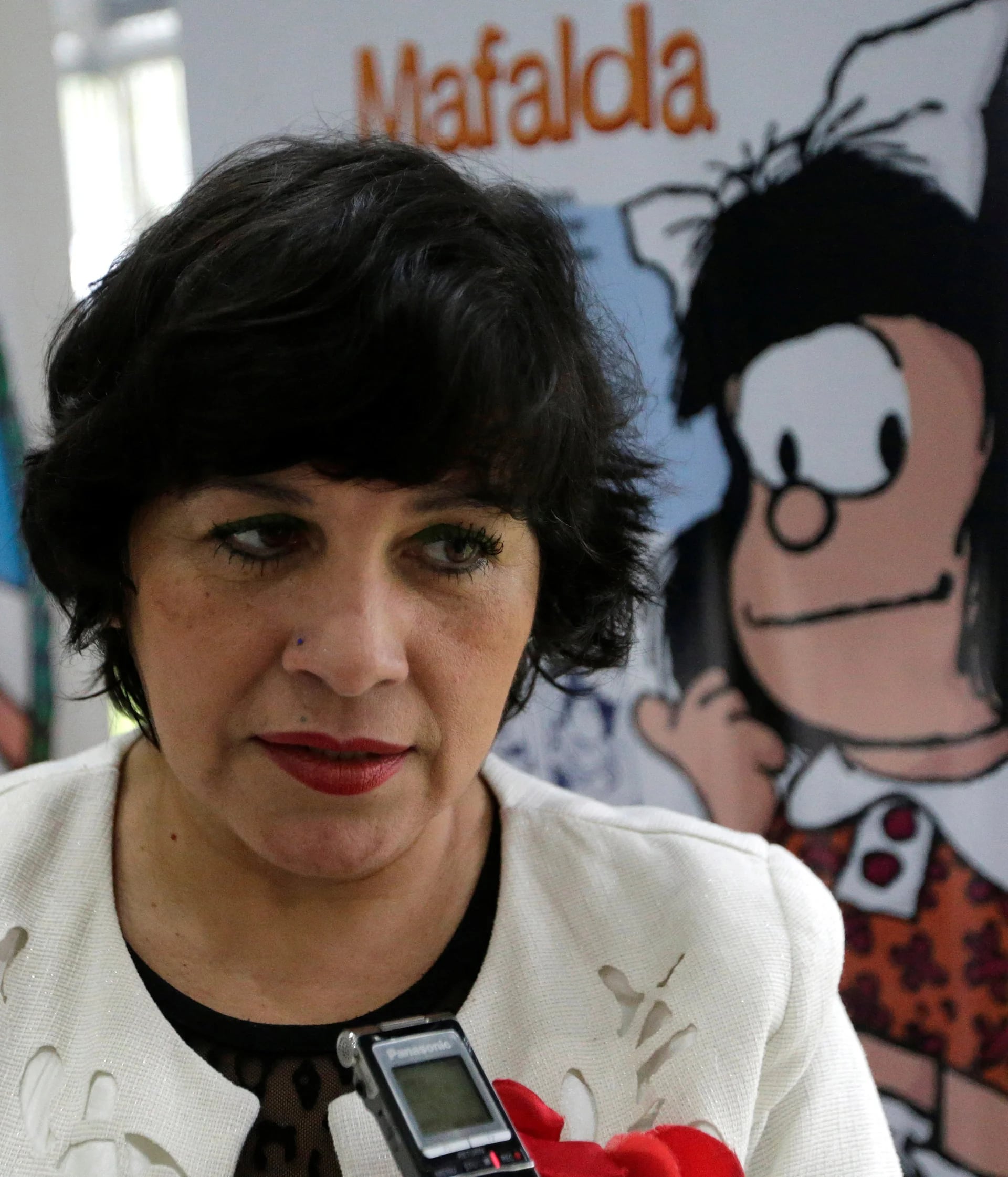 María Gloria Pereira, traductora de la obra al guaraní (Foto: REUTERS)