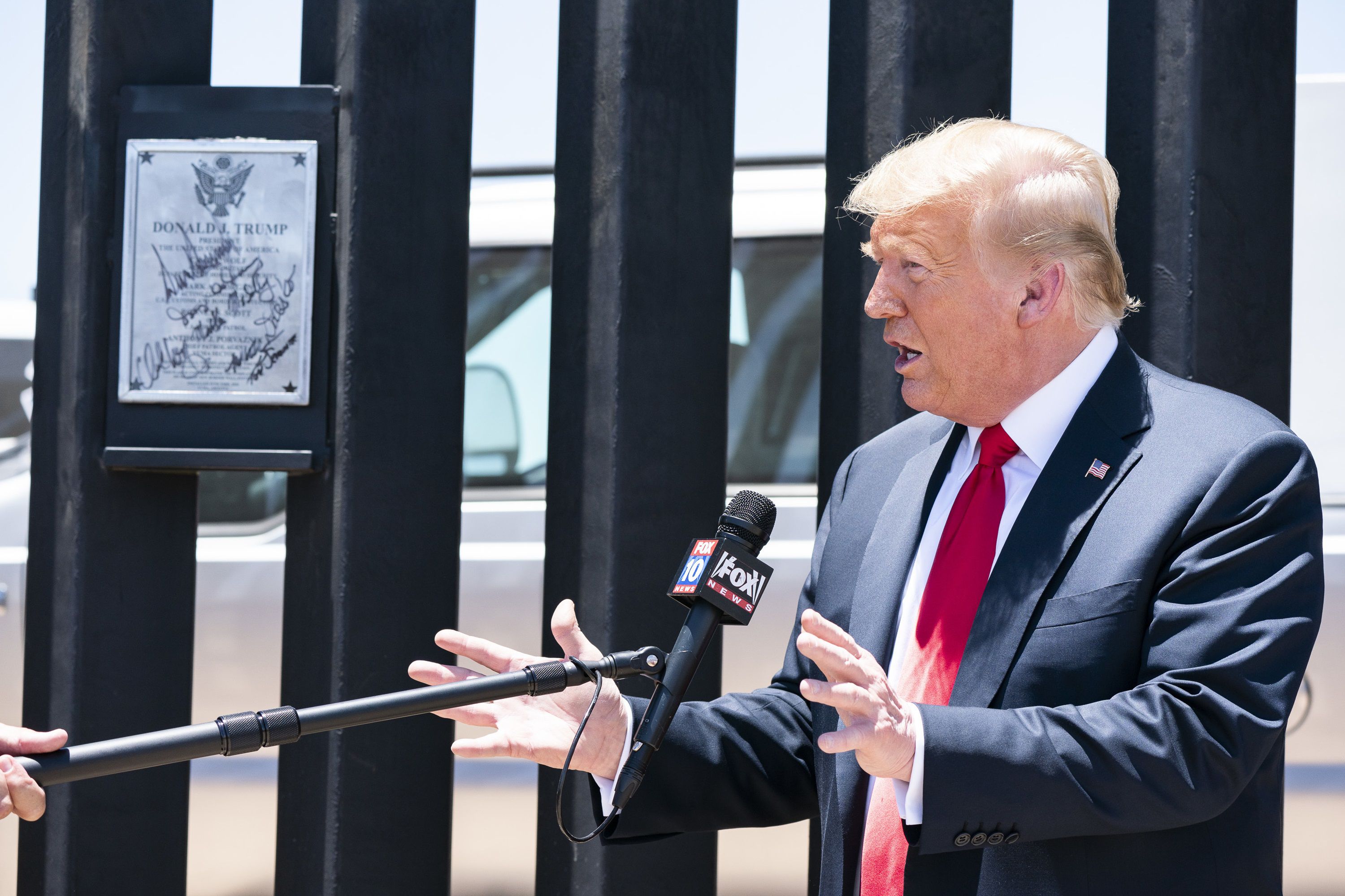 28/10/2020 El presidente de Estados Unidos, Donald Trump, durante la inauguración de una parte del nuevo muro fronterizo que separa la frontera sur con México.
SOCIEDAD NORTEAMÉRICA ESTADOS UNIDOS INTERNACIONAL NORTEAMÉRICA
SMG / ZUMA PRESS / CONTACTOPHOTO
