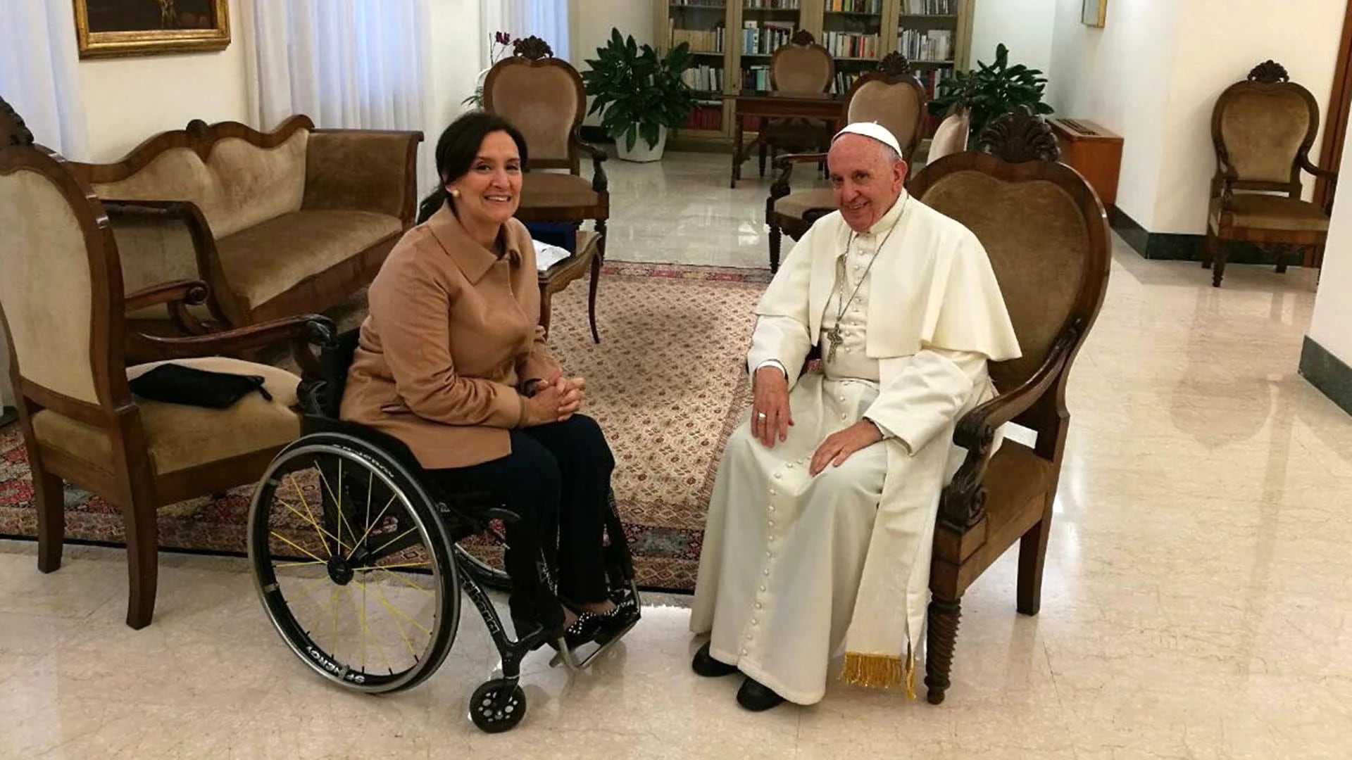 Gabriela junto al papa Francisco: “Para mí fue un guía espiritual pero también un guía desde el punto de vista humano en las decisiones que yo tenía que tomar”