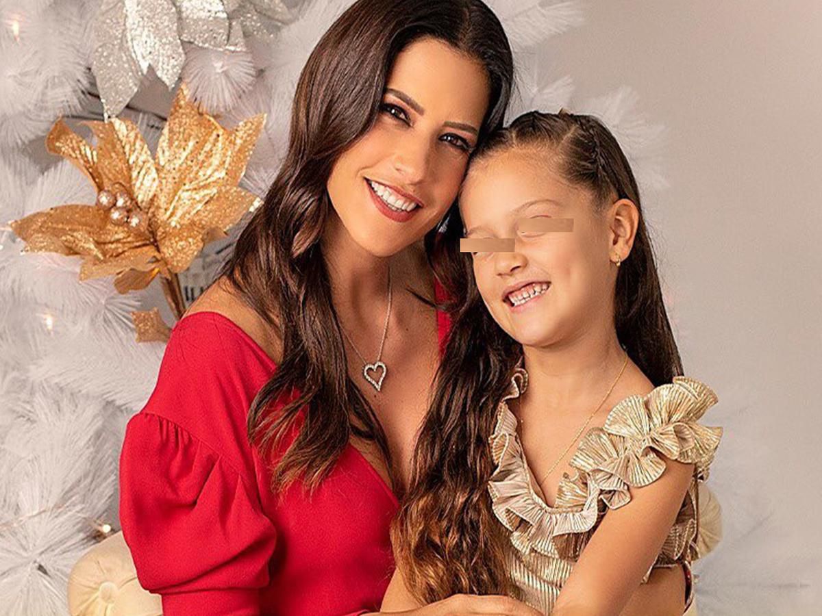 La conductora Maria Pia Copello se convirtió en madre por tercera vez al dar a luz a su hija Catalina, en noviembre de 2014. Actualmente, la menor tiene 9 años.