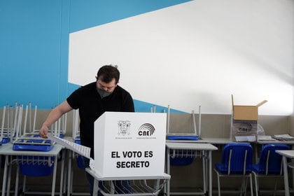 Casi 300 observadores internacionales seran veedores de las elecciones de este domingo