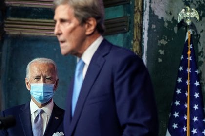 John Kerry será el enviado de Joe Biden a la cumbre del clima (REUTERS/Joshua Roberts)