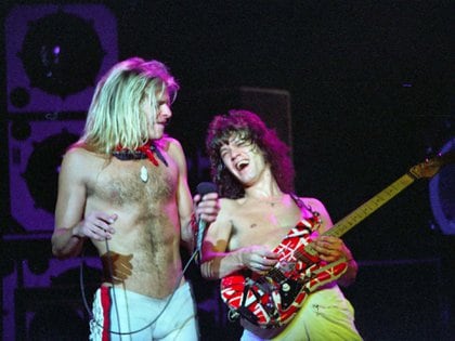David Lee Roth y Eddie Van Halen en el Madison Square Garden de la ciudad de Nueva York el 17 de julio de 1981 (Mediapunch / Shutterstock)