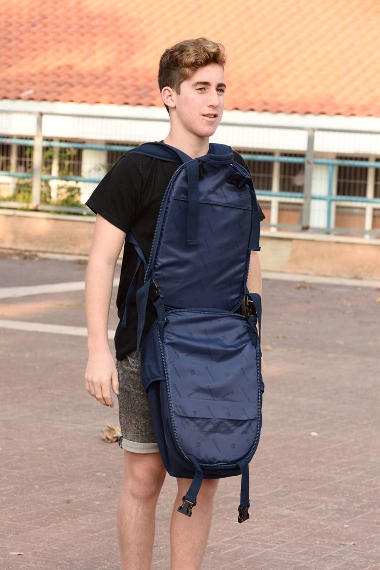 Las mochilas vienen en modelos con uno o dos panales de kevlar (ArmorMe.com)