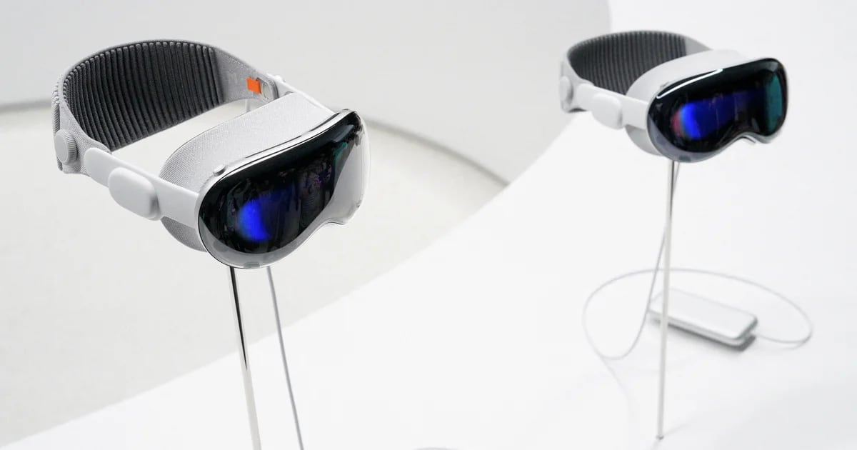 Vision Pro, gli occhiali per realtà virtuale di Apple avranno una lente liquida, cosa significa