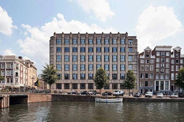 Meghan Markle y el príncipe Harry viajaron a Ámsterdam para la apertura de Soho House