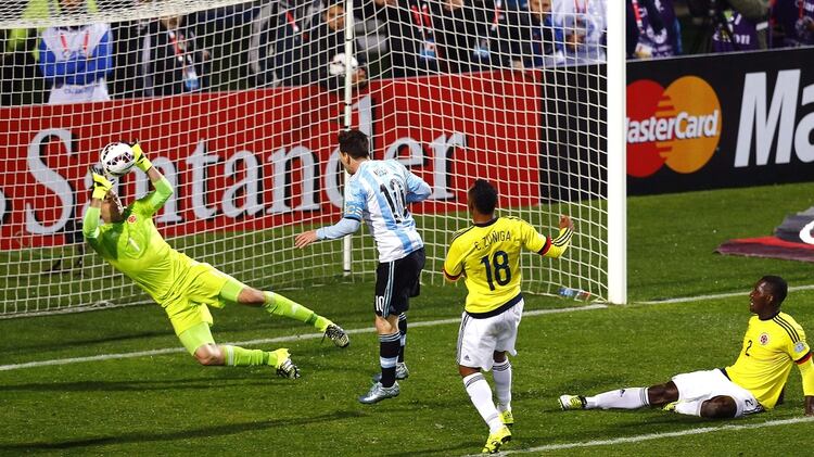 En la Copa América Chile 2015, Argentina superó en los penales a Colombia (EFE)