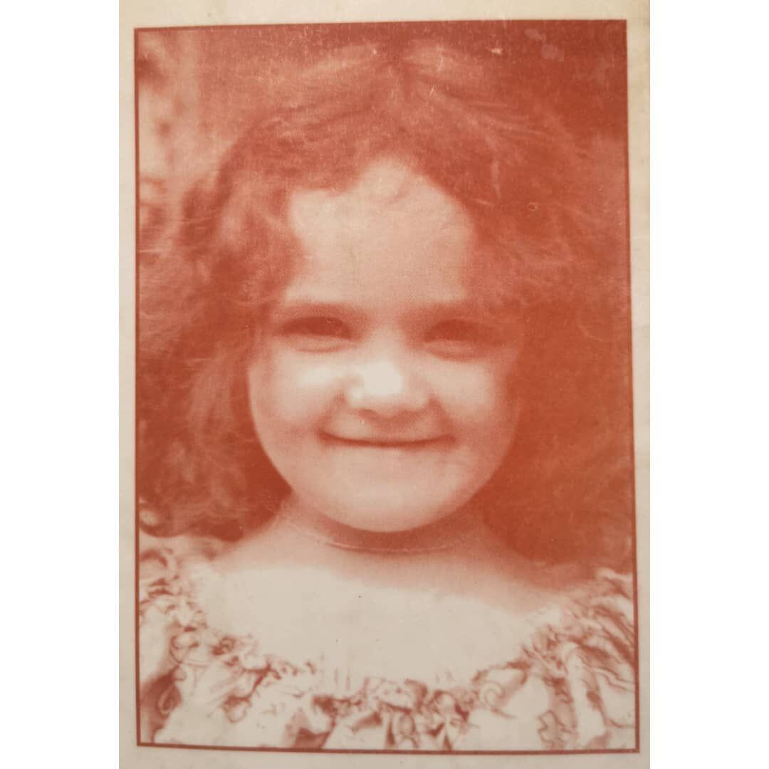 Escritora a los 4 años y promesa de la literatura colombiana a los 13: María de las Estrellas. (Facebook).