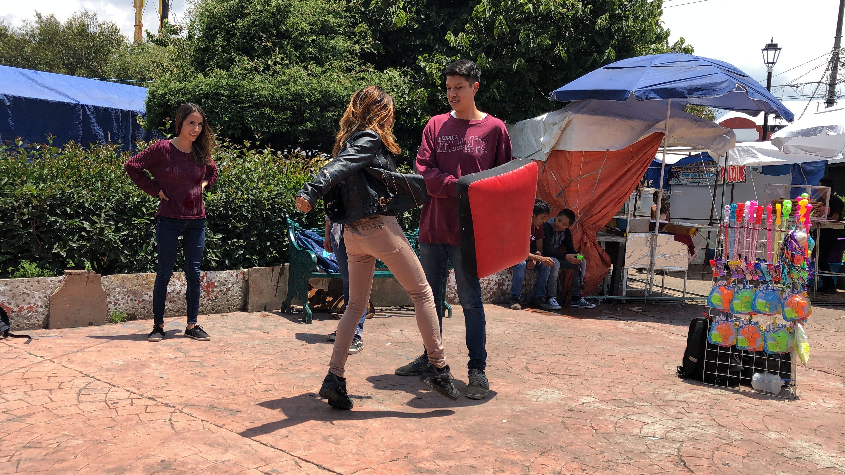 El colectivo Oye Claudia ha dado clases de defensa personal en memoria de Vanessa Ruíz (Foto: Diana Zavala/Infobae México)