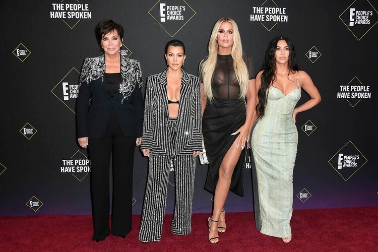 De izquierda a derecha, Kris Jenner, Kourtney Kardashian, Khloé Kardashian y Kim Kardashian (Foto: AFP)