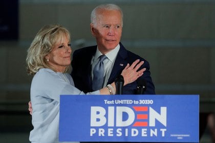 Joe Biden y su esposa Jill en un mitin en Filadelfia el 10 de marzo de 2020. REUTERS / Brendan McDermid