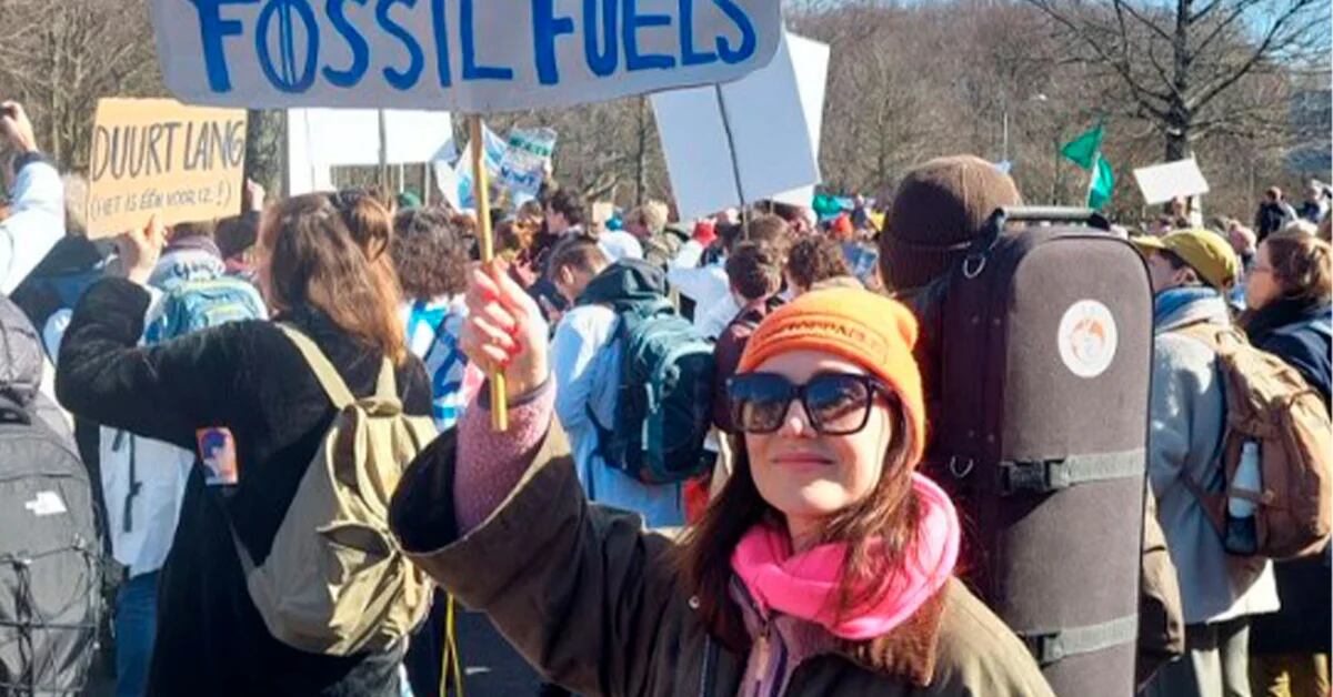 La actriz de Game of Thrones Carice van Houten fue arrestada durante una protesta ambiental en los Países Bajos