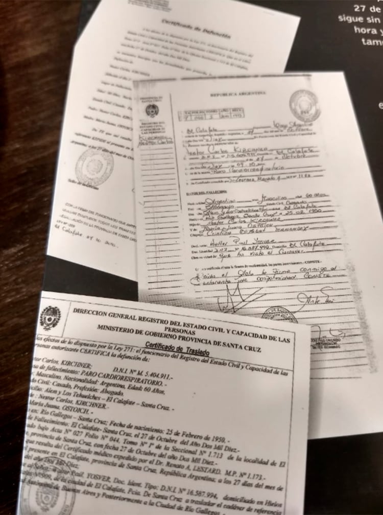 Copia del certificado de defunción de Néstor Kirchner